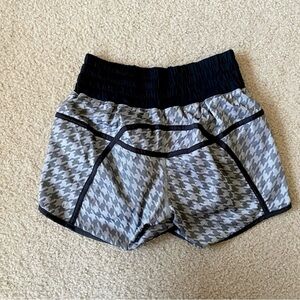 Lululemon Tracker Short II In Giant Houndstooth